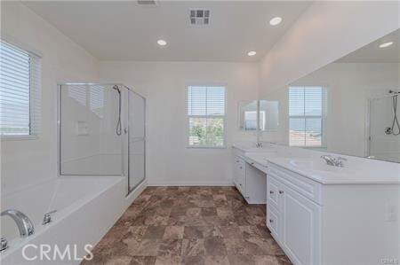 Building Photo - 24679 Acadia Dr