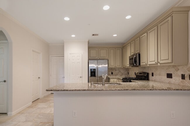 Building Photo - 7 Bettina Ln