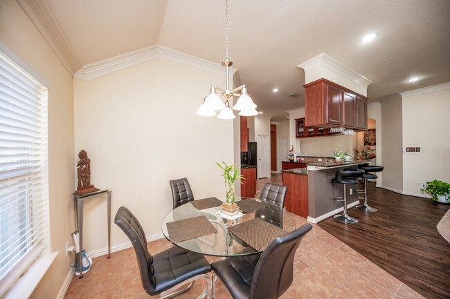 Building Photo - 9034 Necklace Tree Ln