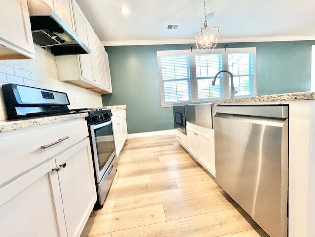 Building Photo - 3125 Breakwater Dr