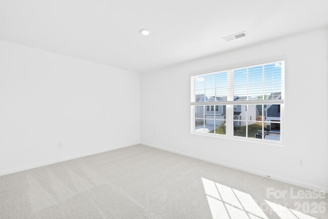 Building Photo - 544 Sand Dunes Dr