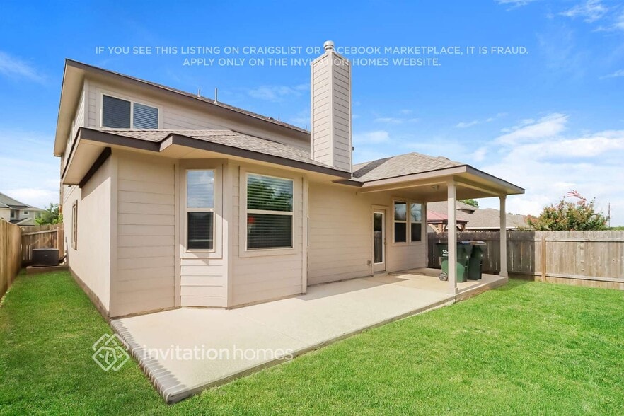 Building Photo - 110 Camden Cove