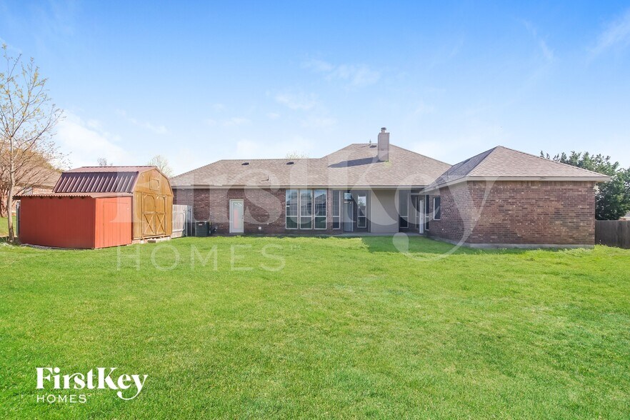 Building Photo - 1731 Vista Ridge Dr W