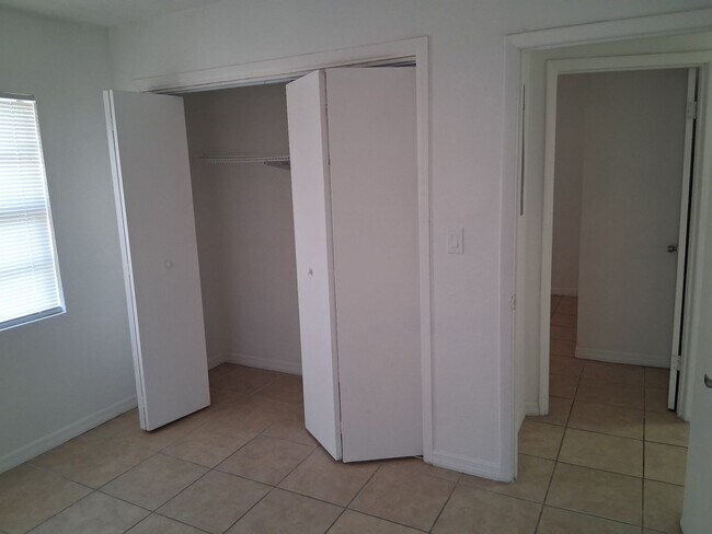 Building Photo - 3 Bed Home for Rent!