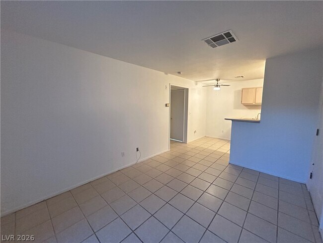 Building Photo - 5111 S Lindell Rd