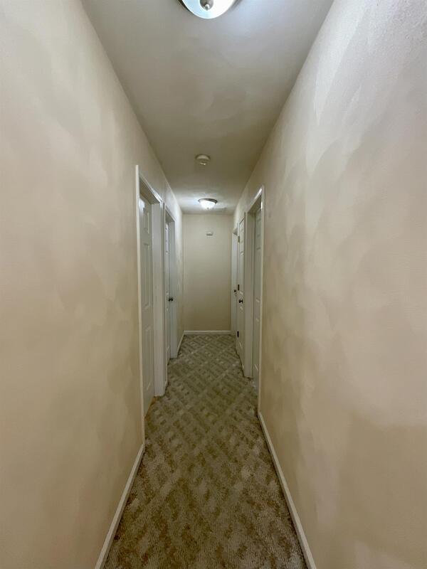 Building Photo - 1511 English Pine Ln