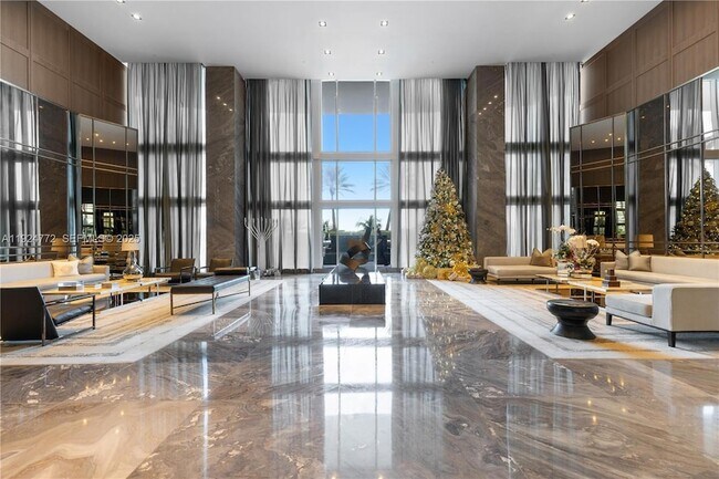 Building Photo - 2711 S Ocean Dr