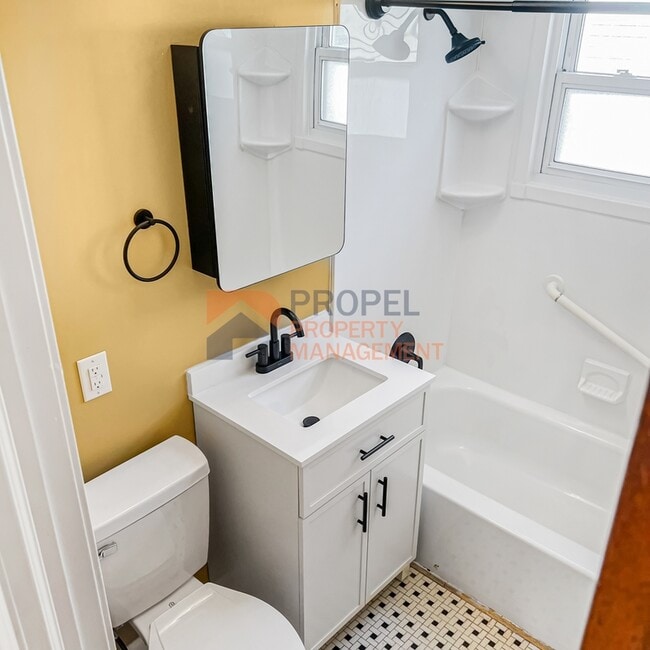 Building Photo - 4481 Westpoint St