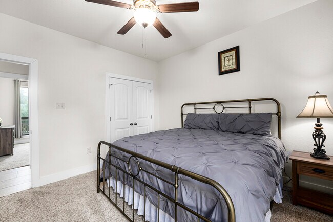 Building Photo - 618 Wagon Wheel Dr