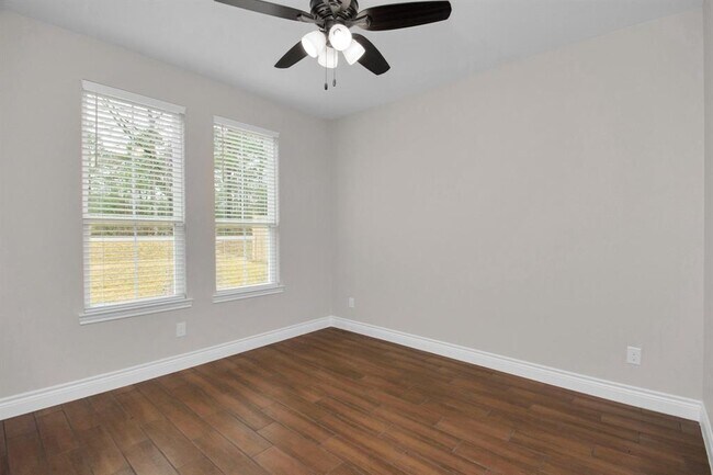 Building Photo - 14922 Indian Hill Trail