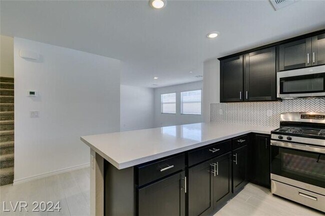 Building Photo - COMING SOON - Ready no later than the begi...