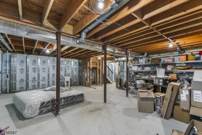 Building Photo - Modern Colonial Single-Family Home