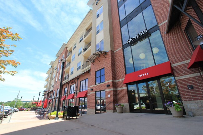 Building Photo - Gorgeous Corner Unit DTC Condo