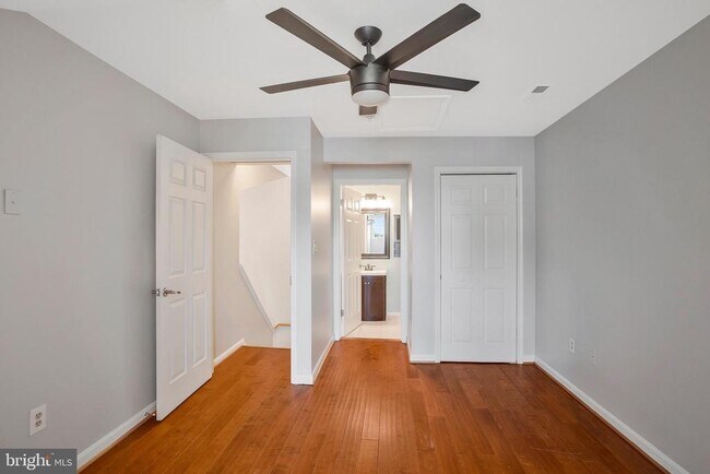 Building Photo - 502 Mathias Hammond Way