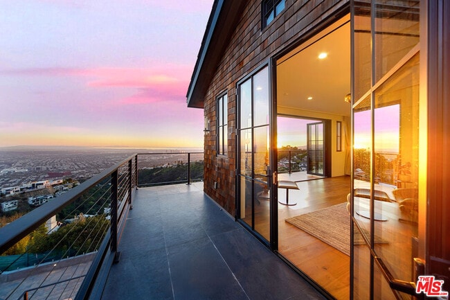 Building Photo - 2020 Cyprean Dr