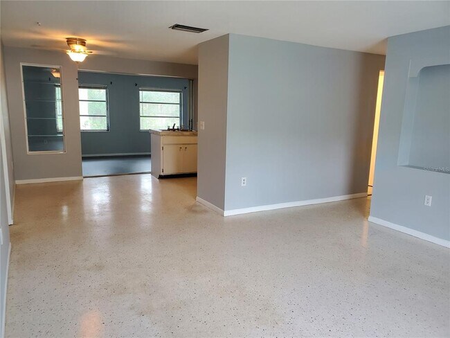 Building Photo - 4626 Hunter Ridge Dr