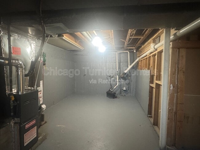 Building Photo - 1542 Shirley Dr