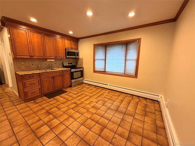 Building Photo - 12 Elves Ln