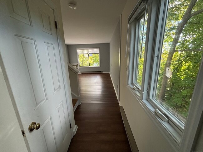 Building Photo - 26 Fairfield Ave