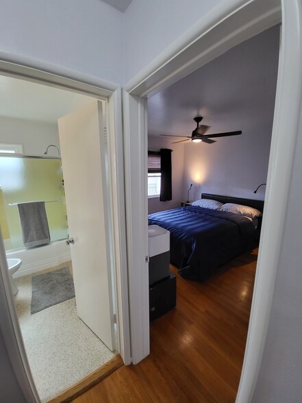 Building Photo - 219 Esperanza Ave