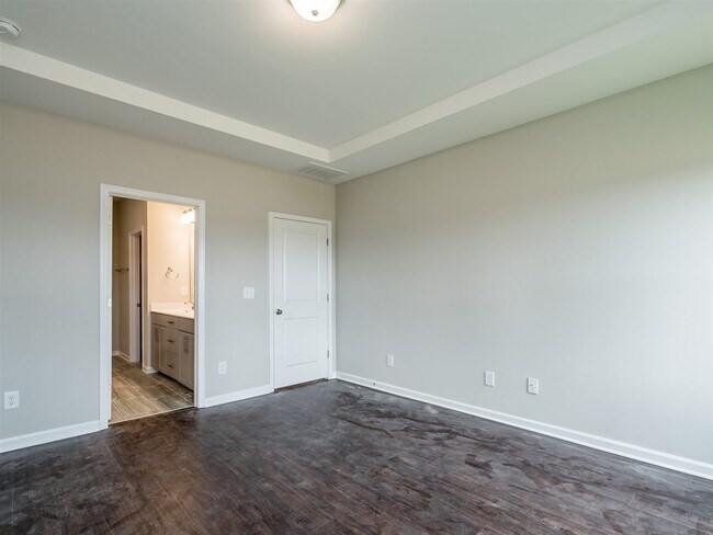 Building Photo - 128 Blue Hydrangea Ln