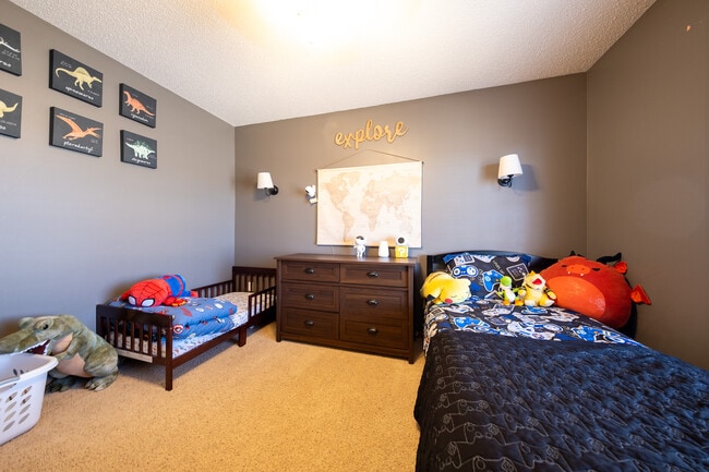 Building Photo - 3292 Century Dr