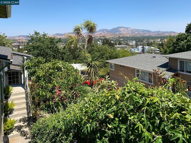 Building Photo - 1672 Terrace Road,Walnut Crk