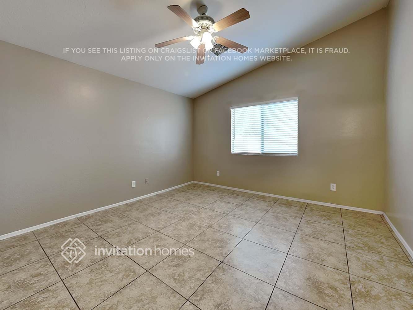 Building Photo - 3433 W La Salle St