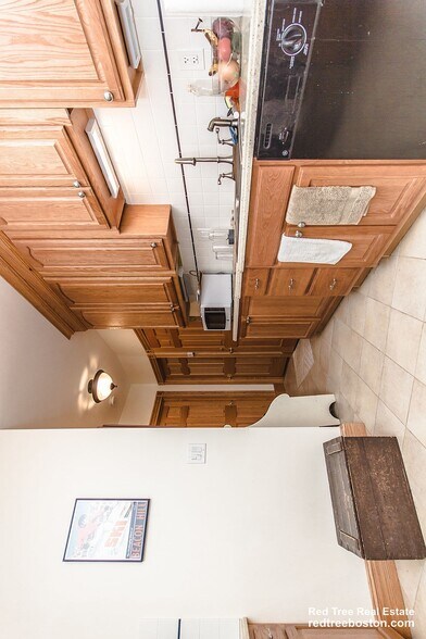 Building Photo - 137 Charles St