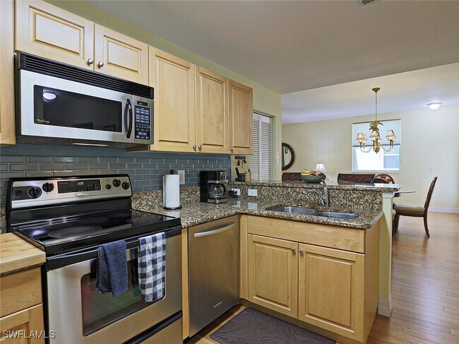 Building Photo - 15460 Bellamar Cir