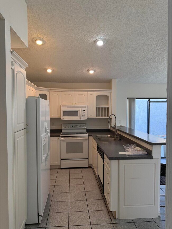 Building Photo - 11508 Clear Creek Pl