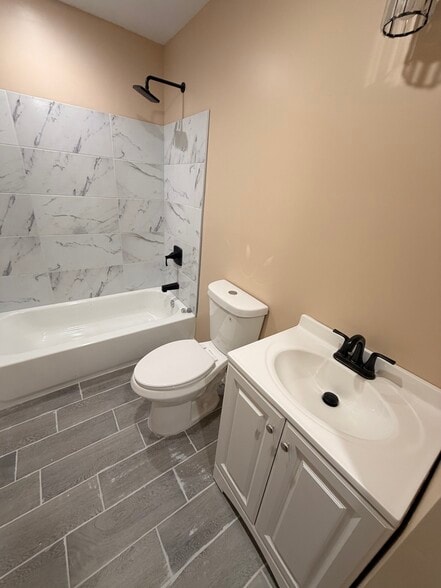 Building Photo - 6741 S Bishop St