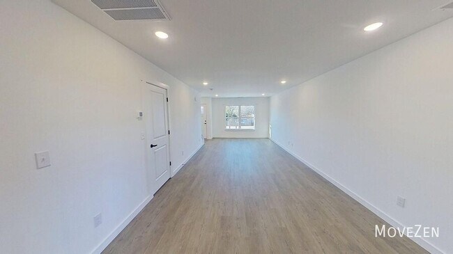 Building Photo - 16 Catawba Ave