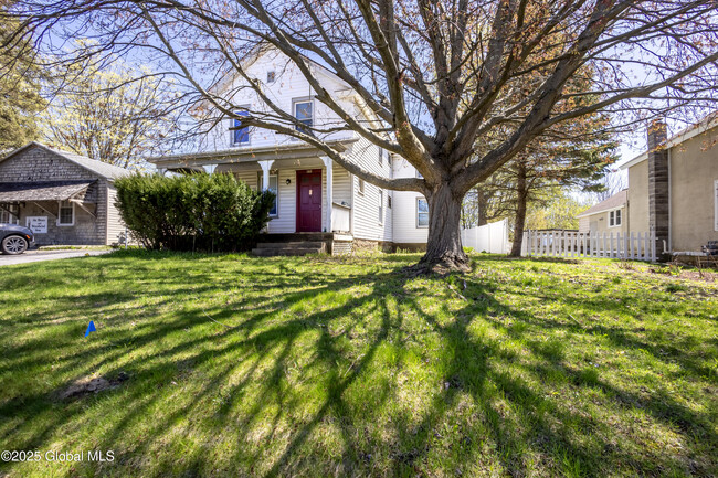 Primary Photo - 182 Kingsley Rd