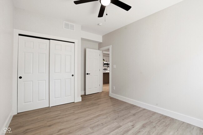 Building Photo - 4623 Rookwood Ave