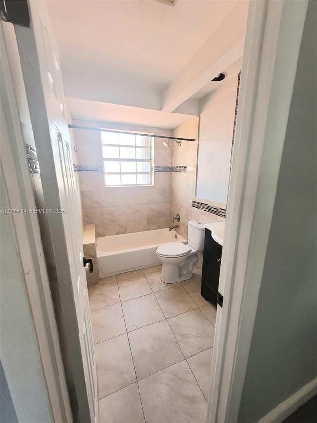 Building Photo - 8248 NW 199th Terrace