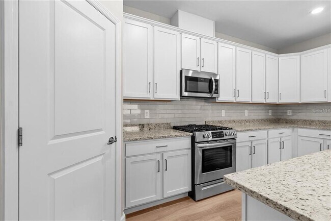 Building Photo - 15719 Islandwalk Ave