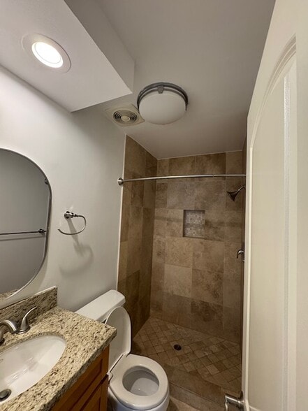 Master Bathroom - 1144 10th St
