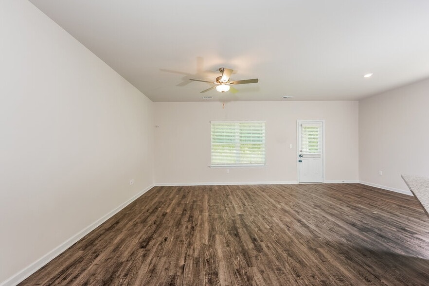 Building Photo - 4577 Morgan Dr