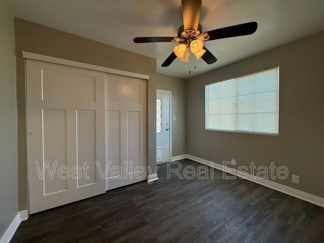 Building Photo - 408 F St