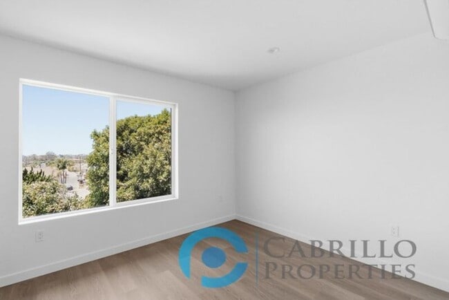 Building Photo - 6640 Valjean Ct