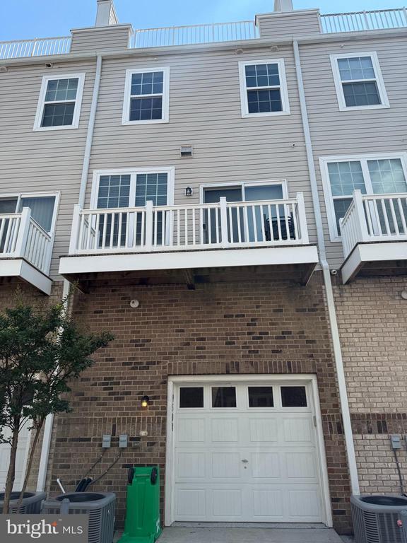 Building Photo - 9508 Weshire Dr