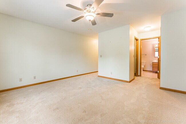 Building Photo - 113 Andresen Ct
