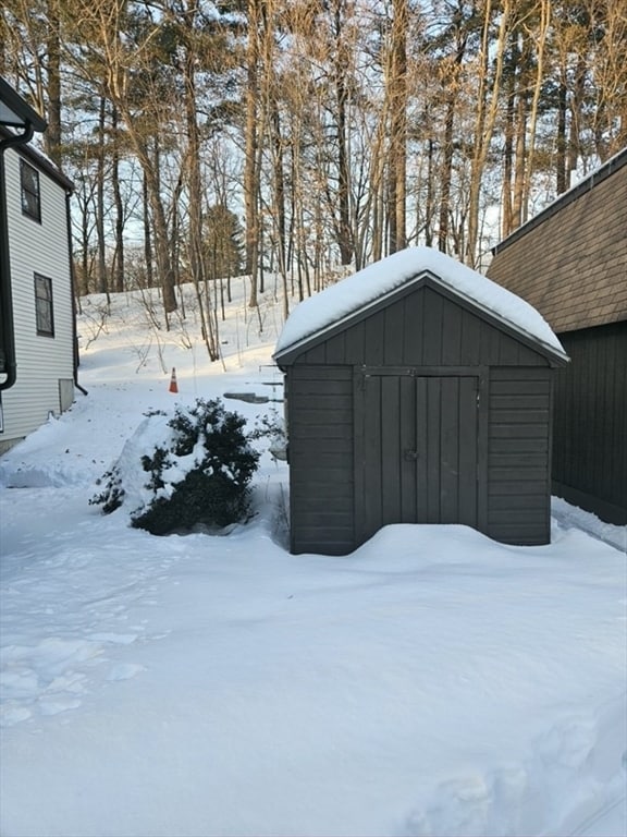 Building Photo - 27 Summer St