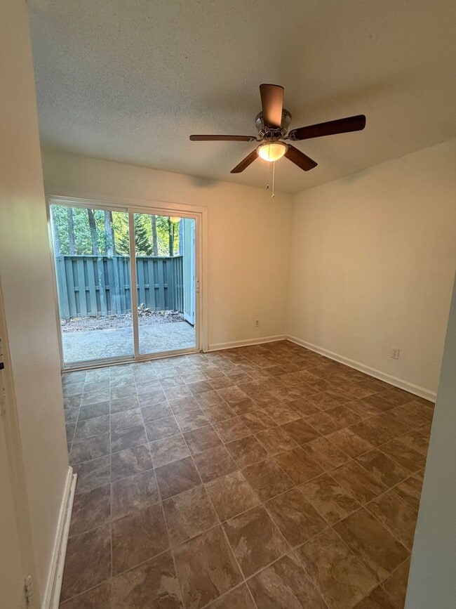 Building Photo - 6126 Bent Tree Ct