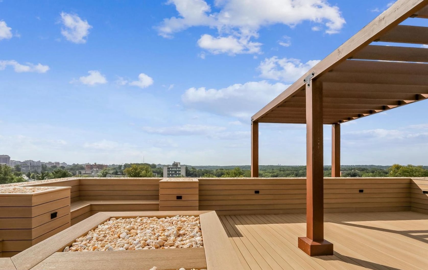 Building Photo - 1900 Lyttonsville Rd