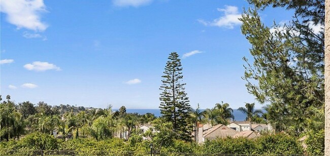 Building Photo - Stunning Ocean View Condo in Vista Pacifica!