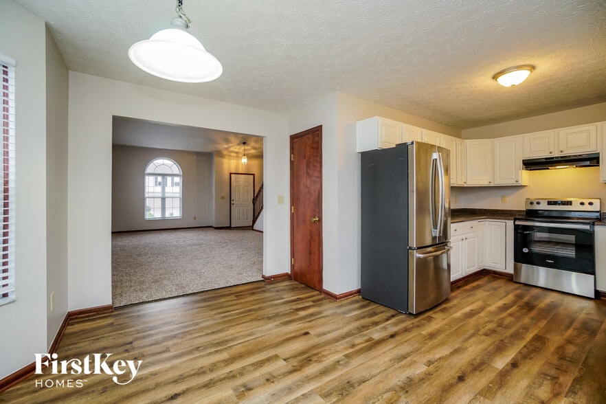 Building Photo - 455 Dover Pond Dr