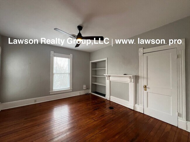 Building Photo - 360 Mountain Ave SW