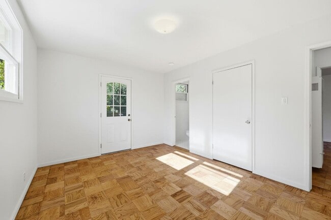 Building Photo - 429 Pope St